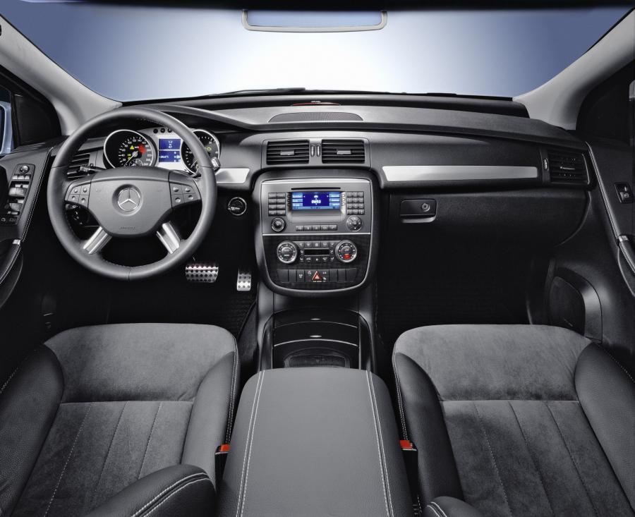  Mercedes-Benz R-Class 2006 года  (фото 157 из 331)